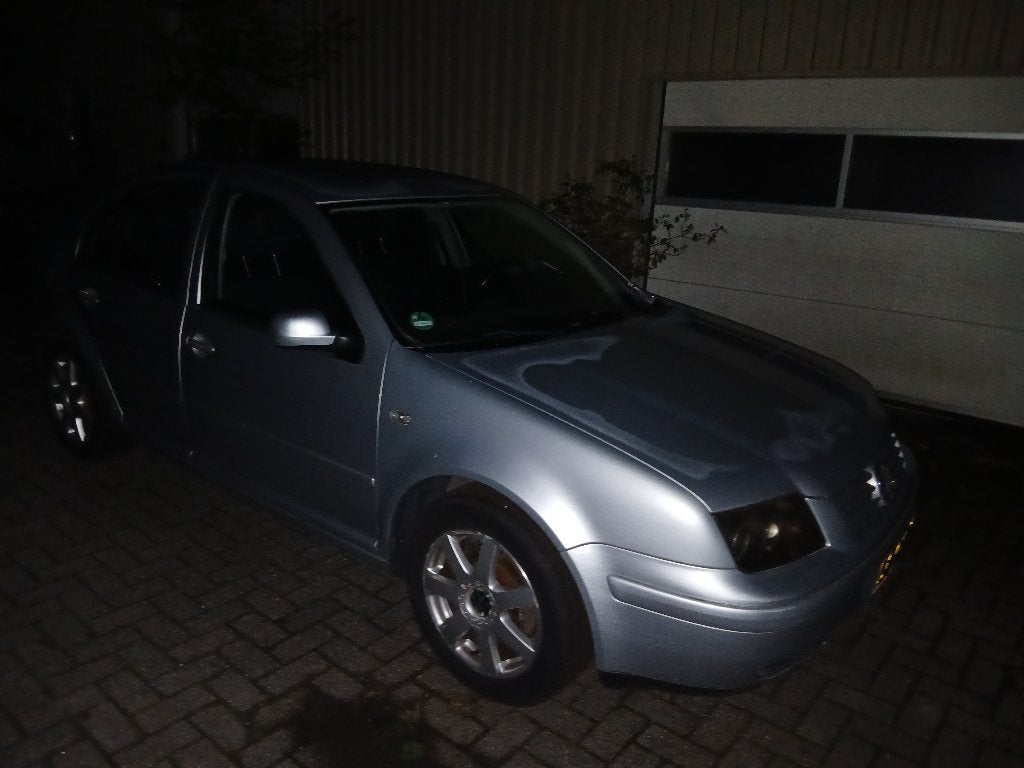 Volkswagen Bora 2.0 85KW 2000 Grijs, Bora, 4 cilinders, 1984 cc, Handgeschakeld