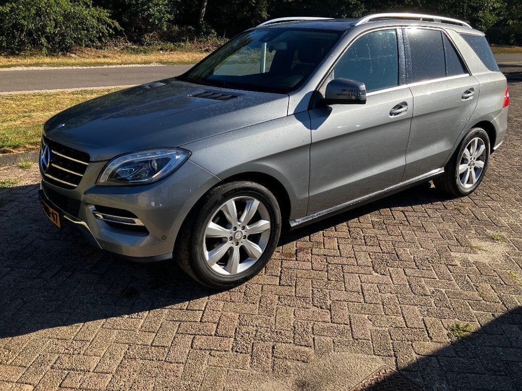 Mercedes-Benz M-Klasse Ml350 Bluetec 4MATIC 2013 Grijs, 15 km/l, 258 pk, 255 €/maand, 2987 cc