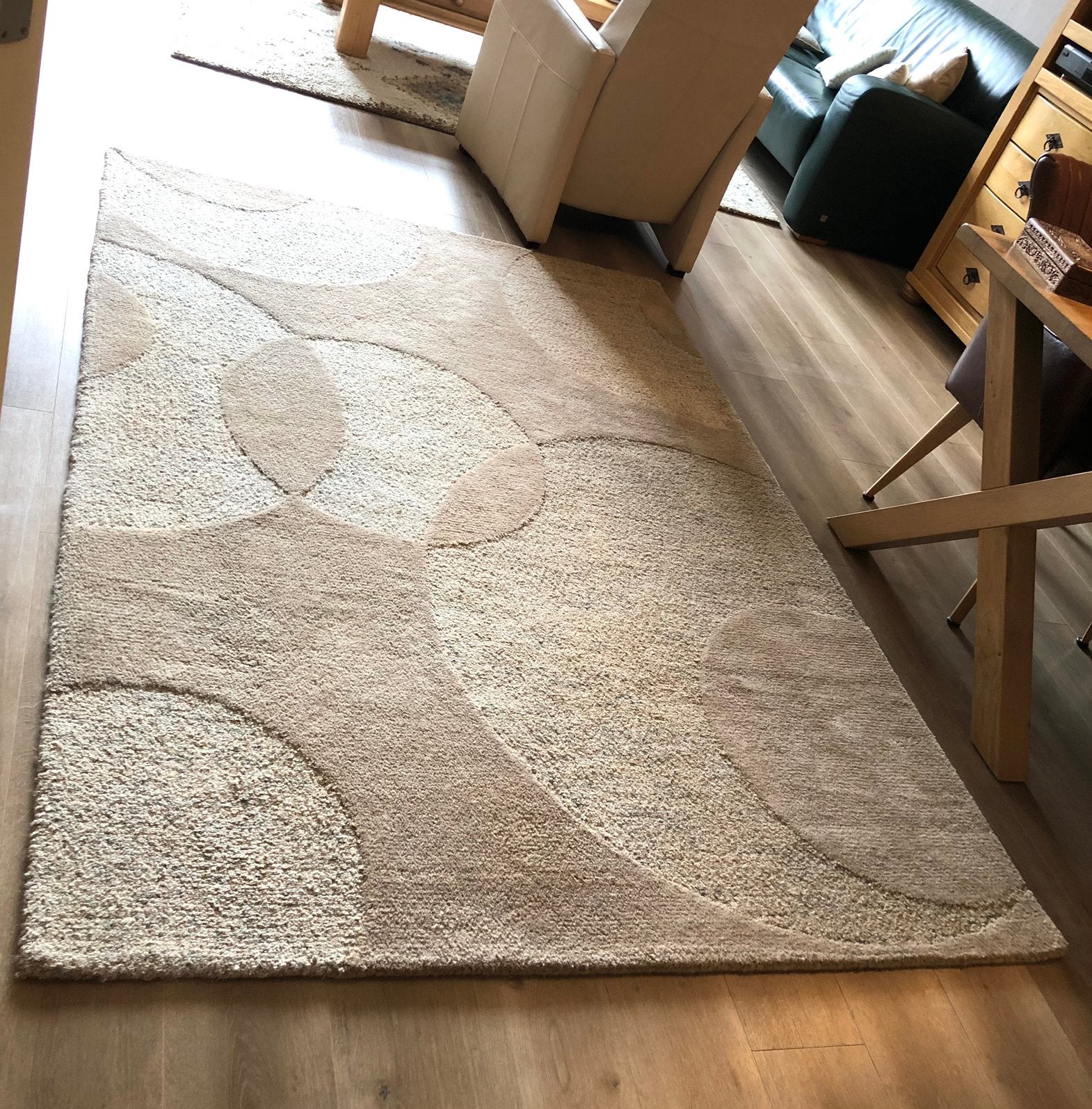 Mooi vloerkleed beige tinten  80%wol- 20% polyester 160x230, Huis en Inrichting, Stoffering | Tapijten en Kleden, Ophalen, Beige