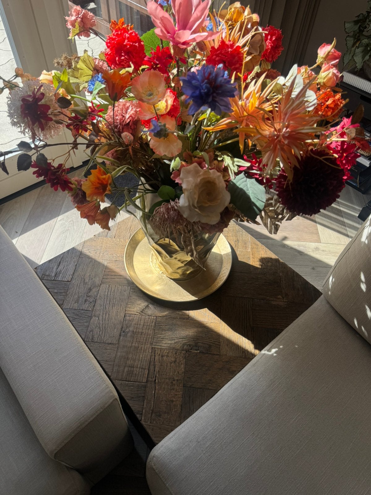 Bijzettafel Richmond interiors hout vissengraat, Ophalen, Zo goed als nieuw