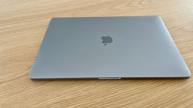 MacBook Pro 15 inch (2016) in perfecte staat met 1TB opslag, 1 TB of meer, 2 tot 3 Ghz, Zo goed als nieuw, 16 GB