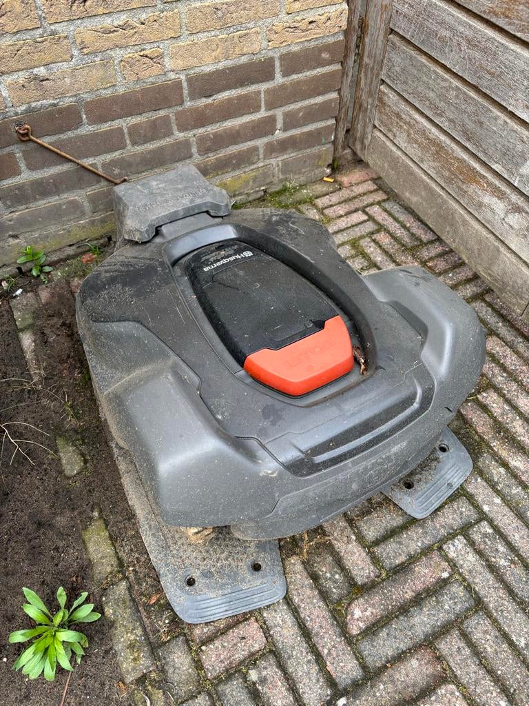 Husqvarna Automower 430X Robotmaaier (2018), Tuin en Terras, Ophalen, Gebruikt, Meer dan 25 cm, Bestuurbaar via app