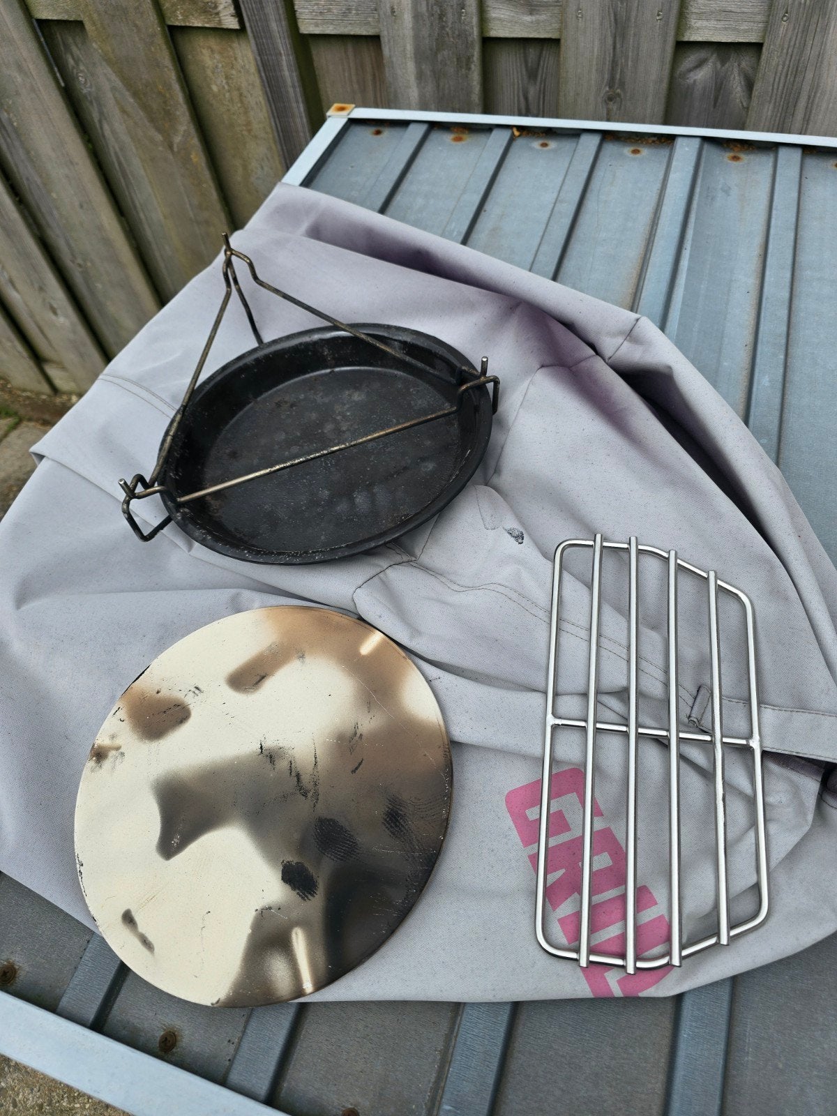 Complete Inferno Kamado 15 inch BBQ, Tuin en Terras, Houtskoolbarbecues, Ophalen, Gebruikt, Inferno, Met accessoires