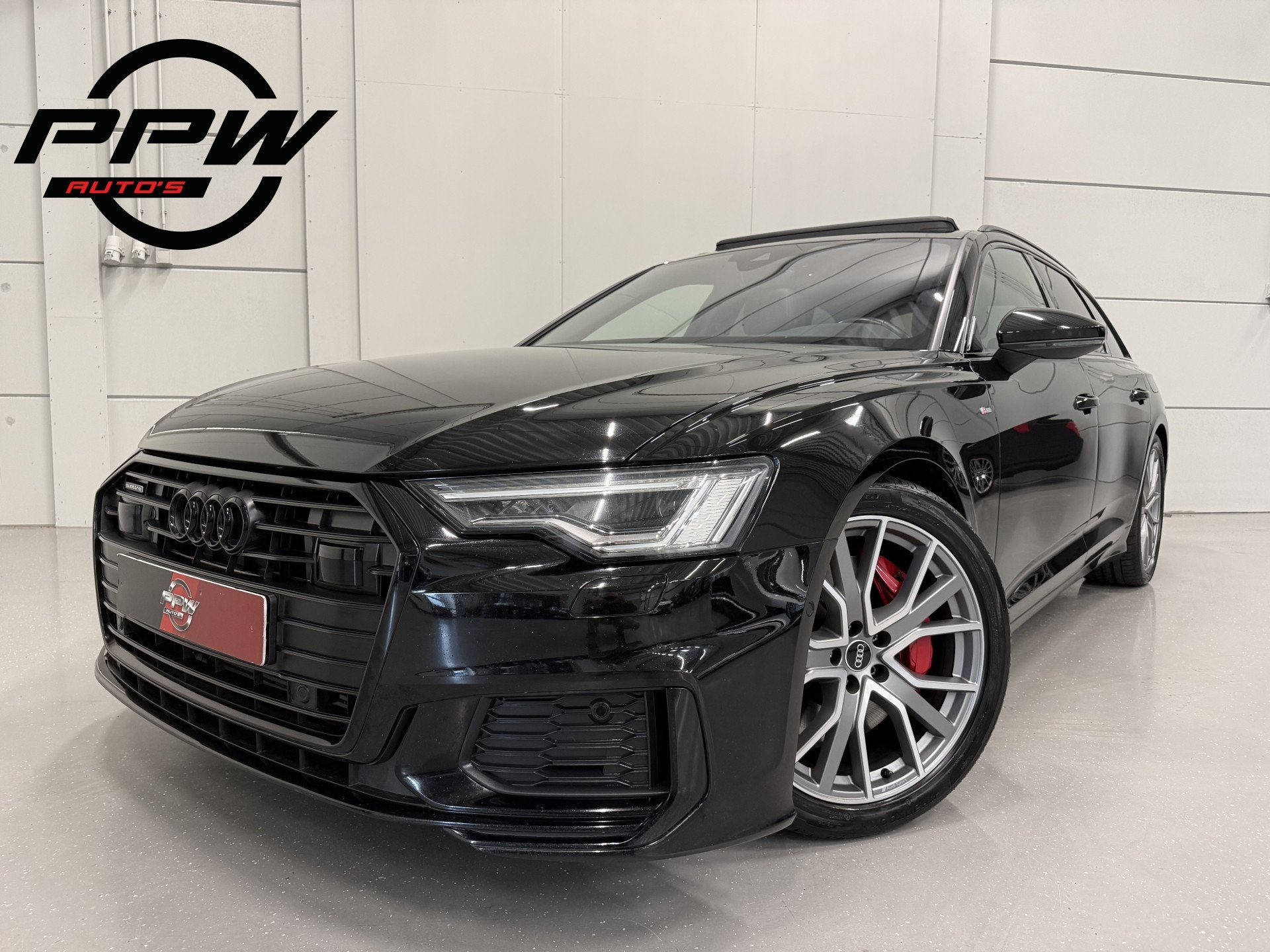 Audi A6 Avant 55 TFSI e quattro Competition PANO/TREKHAAK/B&, Auto's, Audi, Automaat, Gebruikt, Zwart, 4 cilinders