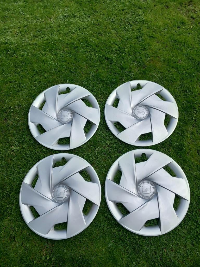 Seat wieldoppen 15 inch., Ophalen of Verzenden