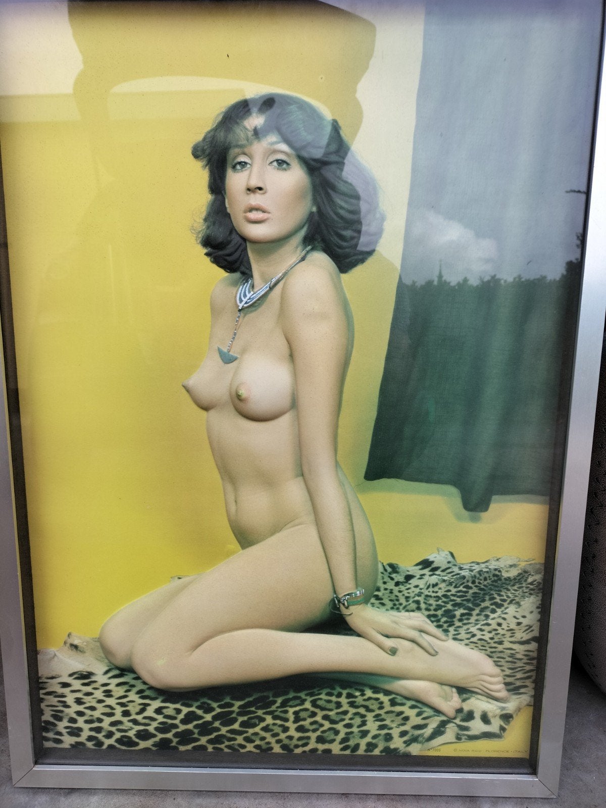 Ingelijste foto van naakte vrouw - 61,5 x 71,5 cm, Antiek en Kunst, Ophalen of Verzenden, Foto, Fotografie, Achter glas
