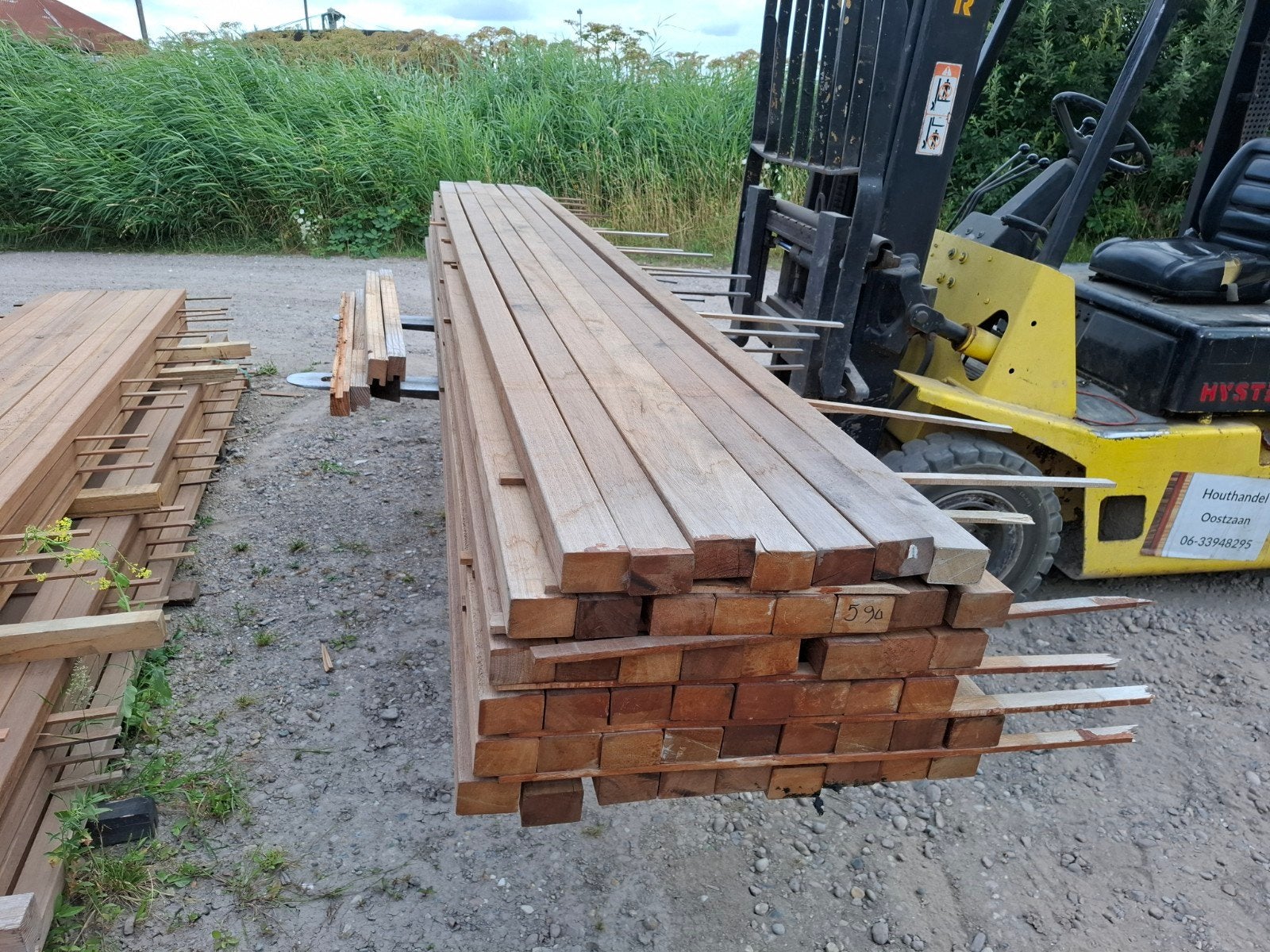 hardhout palen onderleggers geschaafd bezorgen mogelijk, Ophalen, Nieuw, Hardhout, 250 cm of meer