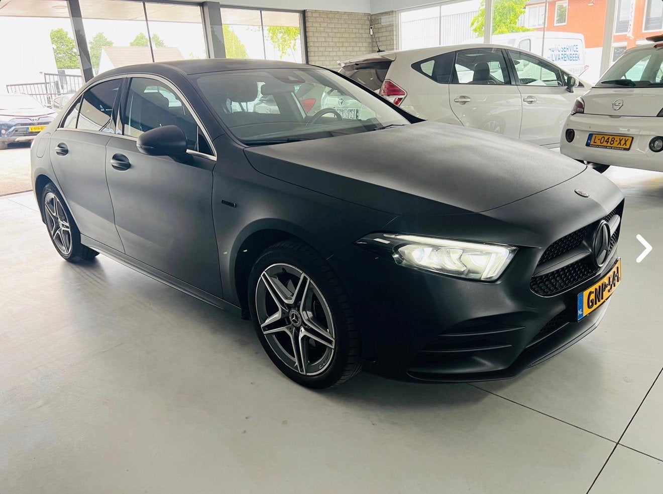 Mercedes-Benz A-Klasse A 250 e 218pk 8G-DCT 2020 Grijs, Zwart, 160 pk, Leder en Stof, Plug-in hybride
