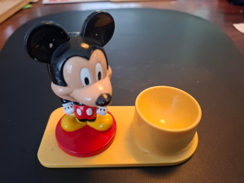 Mickey mouse eierdopje, Ophalen of Verzenden, Mickey Mouse, Zo goed als nieuw, Beeldje of Figuurtje