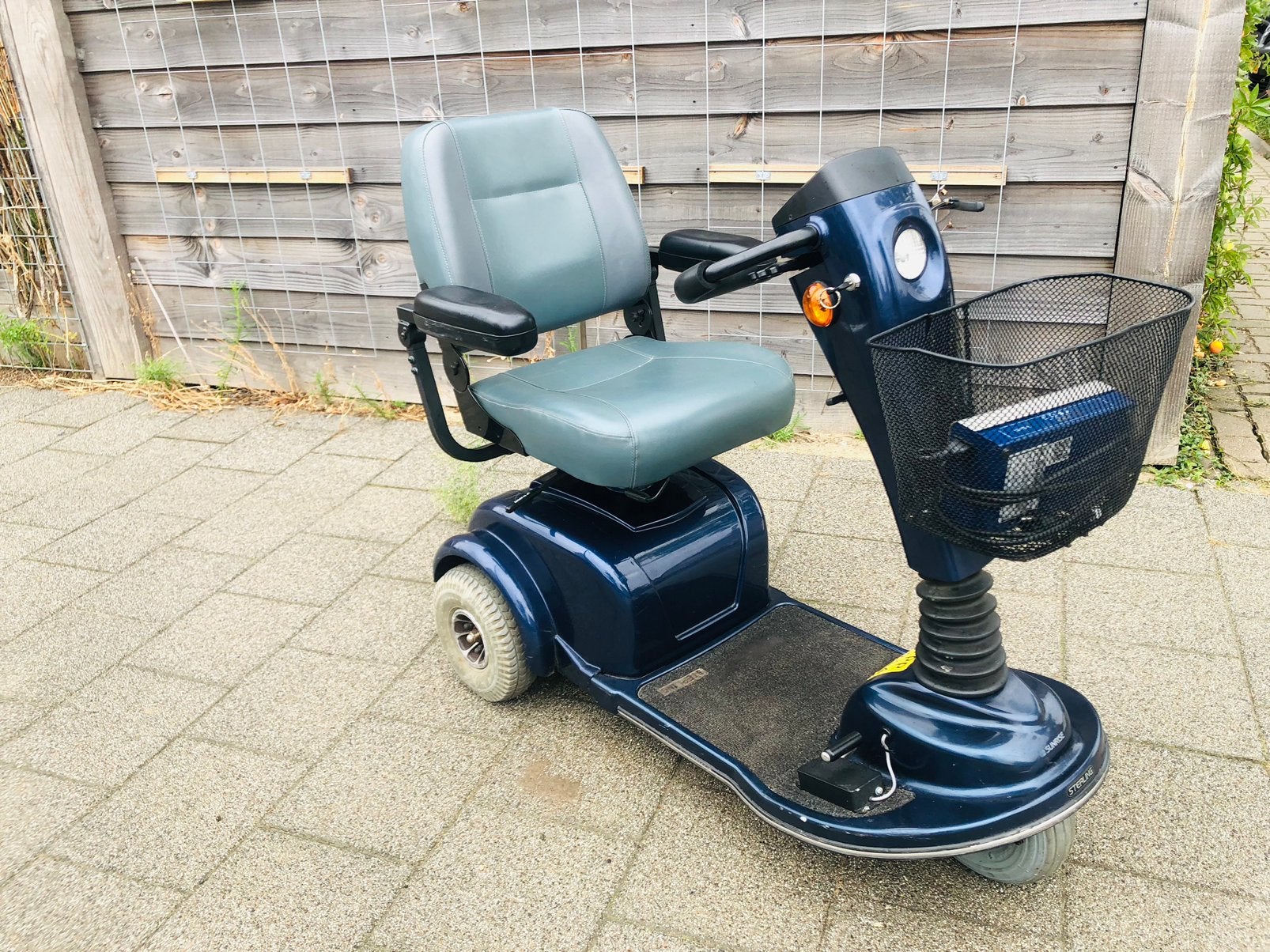 Prachtige scootmobiel Sterling en Mango in zeer goede staat, 16 t/m 25 km, Ophalen of Verzenden, Zo goed als nieuw, Sterling