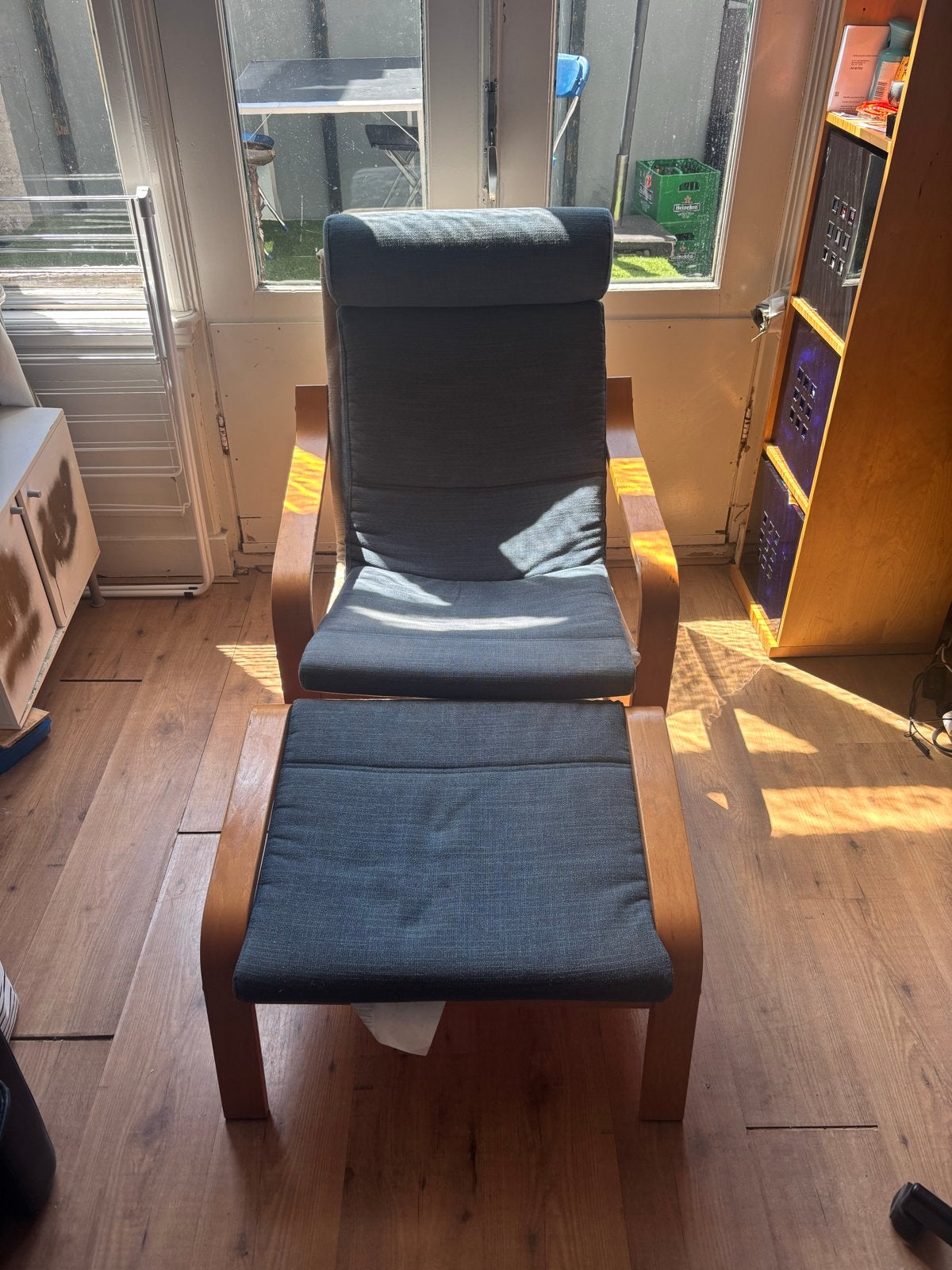 IKEA Poäng stoel met voetenbank - Blauw/Hout, Ophalen, Gebruikt, Blauw, Eén
