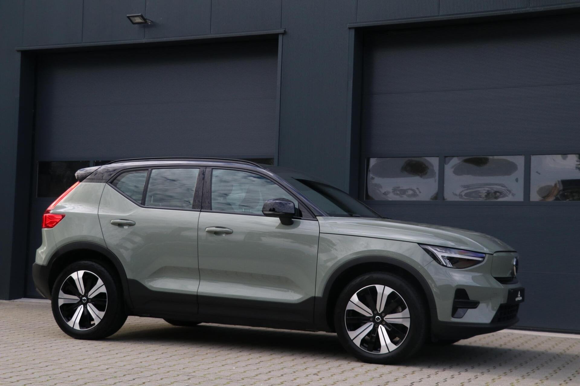Foto 10 van Volvo XC40 Recharge Pro 70kWh AdaptiveCruise Camera Stoel/st