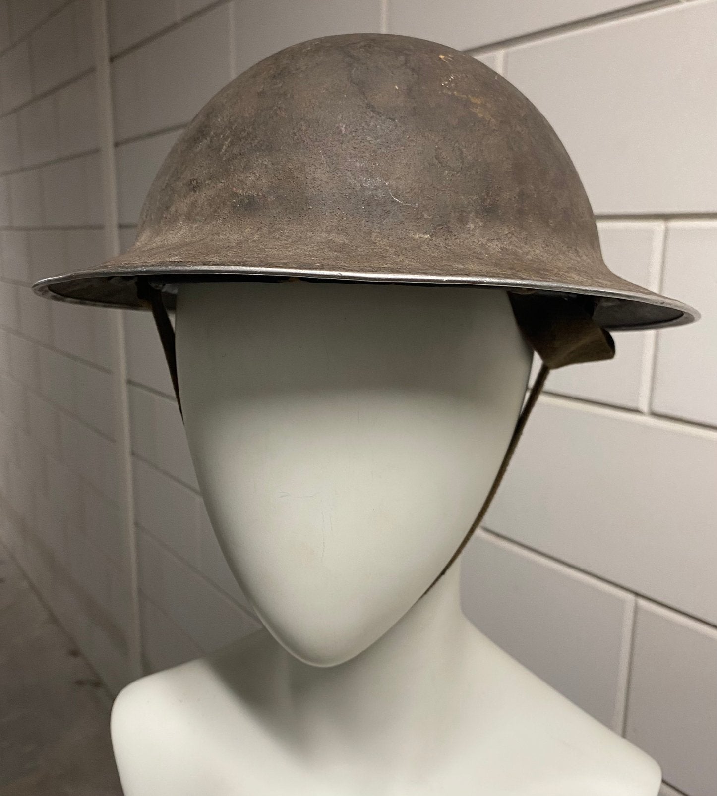 Britse Brodie Mk2 helm - 1939, Ophalen of Verzenden, Engeland, Helm of Baret