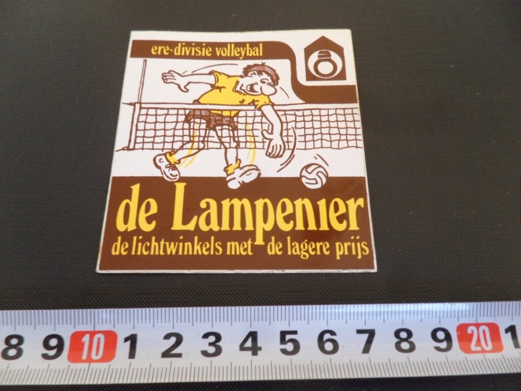 sticker ere - divisie Volleybal DE LAMPENIER de lichtwinkels, Ophalen of Verzenden, Zo goed als nieuw