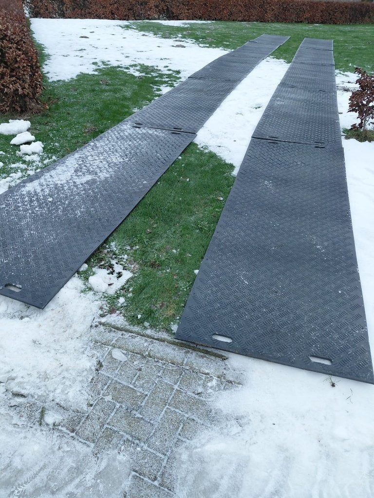 TE HUUR: Kunststof rijplaten 3m x 1m (incl. bezorging) huren, Ophalen of Verzenden, Zo goed als nieuw, Overige soorten