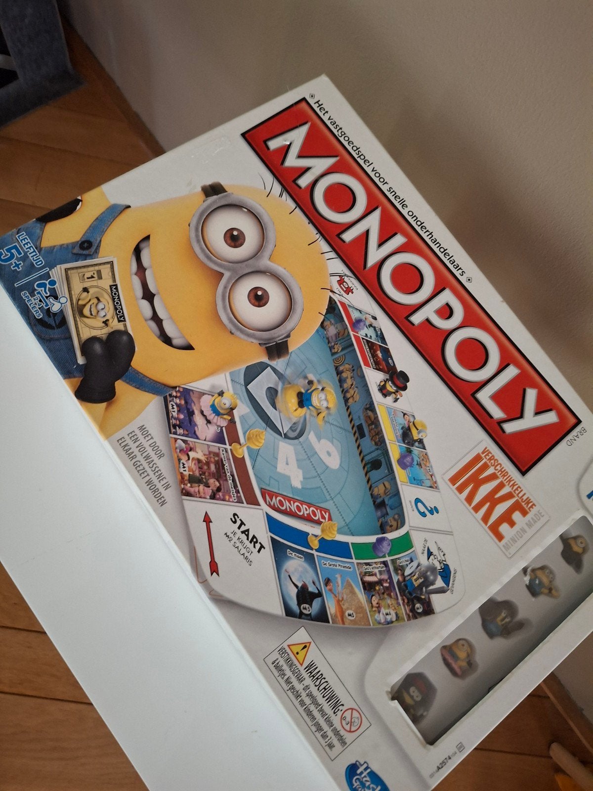 Monopoly Verschrikkelijke Ikke / Minions Editie, Vijf spelers of meer, Ophalen of Verzenden, Zo goed als nieuw, Hasbro