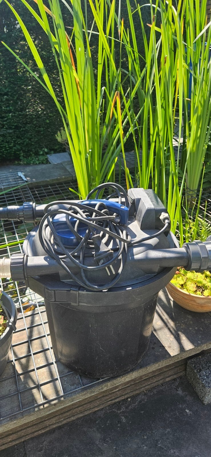 Oase Filtoclear 6000 vijverfilter drukfilter.
Zeer goed vijv, Ophalen of Verzenden