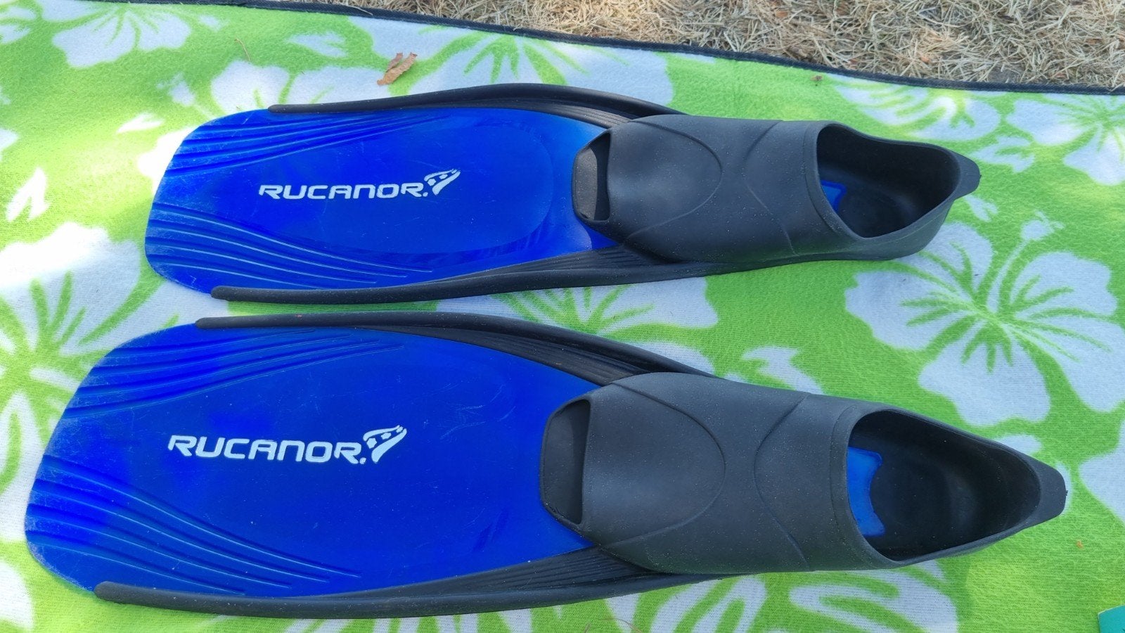 Rucanor snorkelvinnen zwemvliezen flippers- Maat 31-33, Ophalen of Verzenden, Gebruikt, Snorkelvinnen