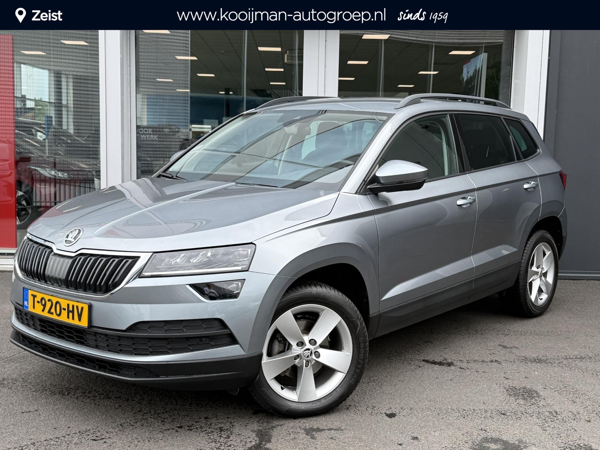 Skoda Karoq 1.0 TSI Style Business | Trekhaak | Achteruitrij, Stof, Gebruikt, Automatische klimaatregeling, 1261 kg