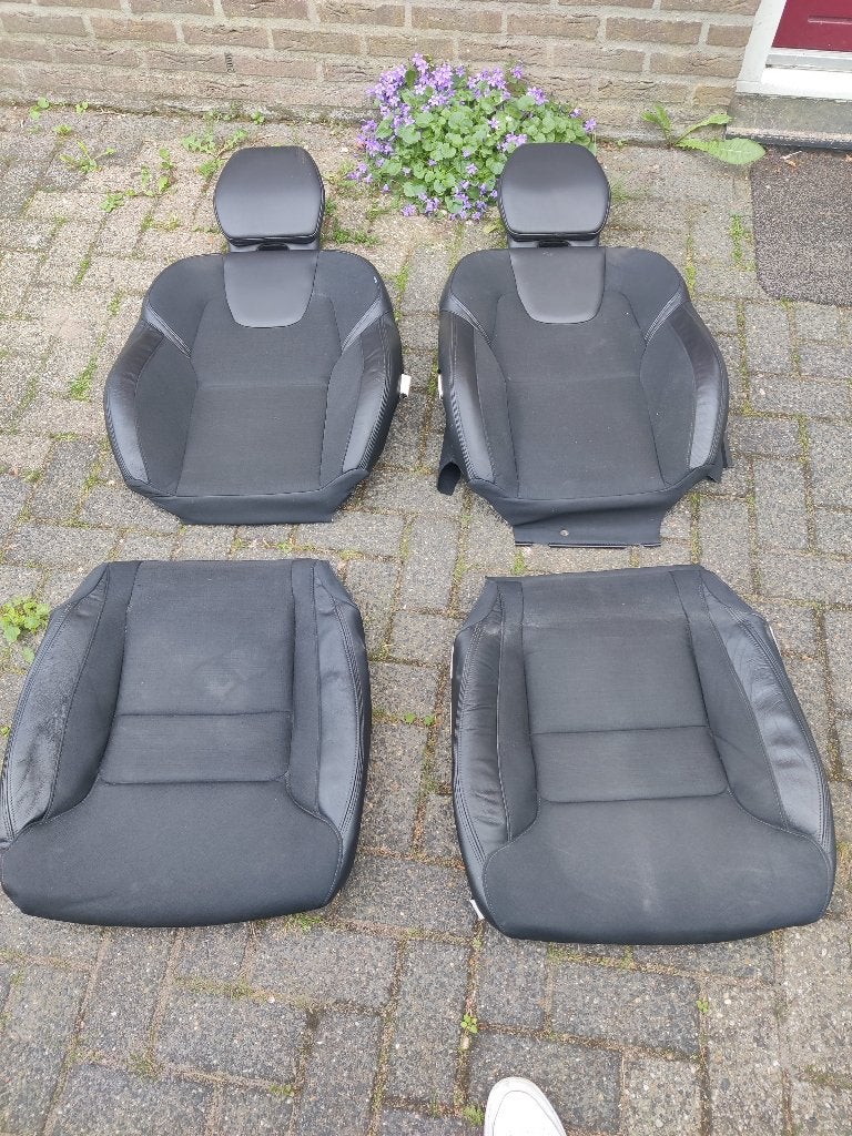 Stoelbekleding + achterbank Volvo XC60 II (2018+), Auto-onderdelen, Interieur en Bekleding, Ophalen, Gebruikt, Volvo