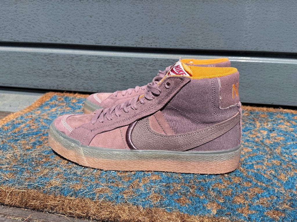 NIEUW: Nike SB Zoom Blazer Mid Premium Plus – Maat 41-42, Bruin, Nieuw, NIKE, Ophalen of Verzenden