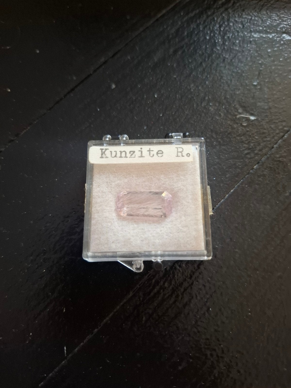 Kunzite Rutilato uit Brazilië - 5.52 ct, Sieraden, Tassen en Uiterlijk, Ophalen of Verzenden, Zo goed als nieuw