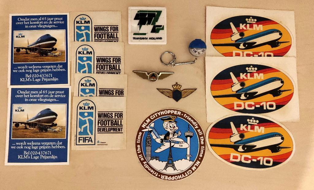 KLM stickers  badges kompas tasje en spel, Ophalen of Verzenden, Zo goed als nieuw, Overige typen