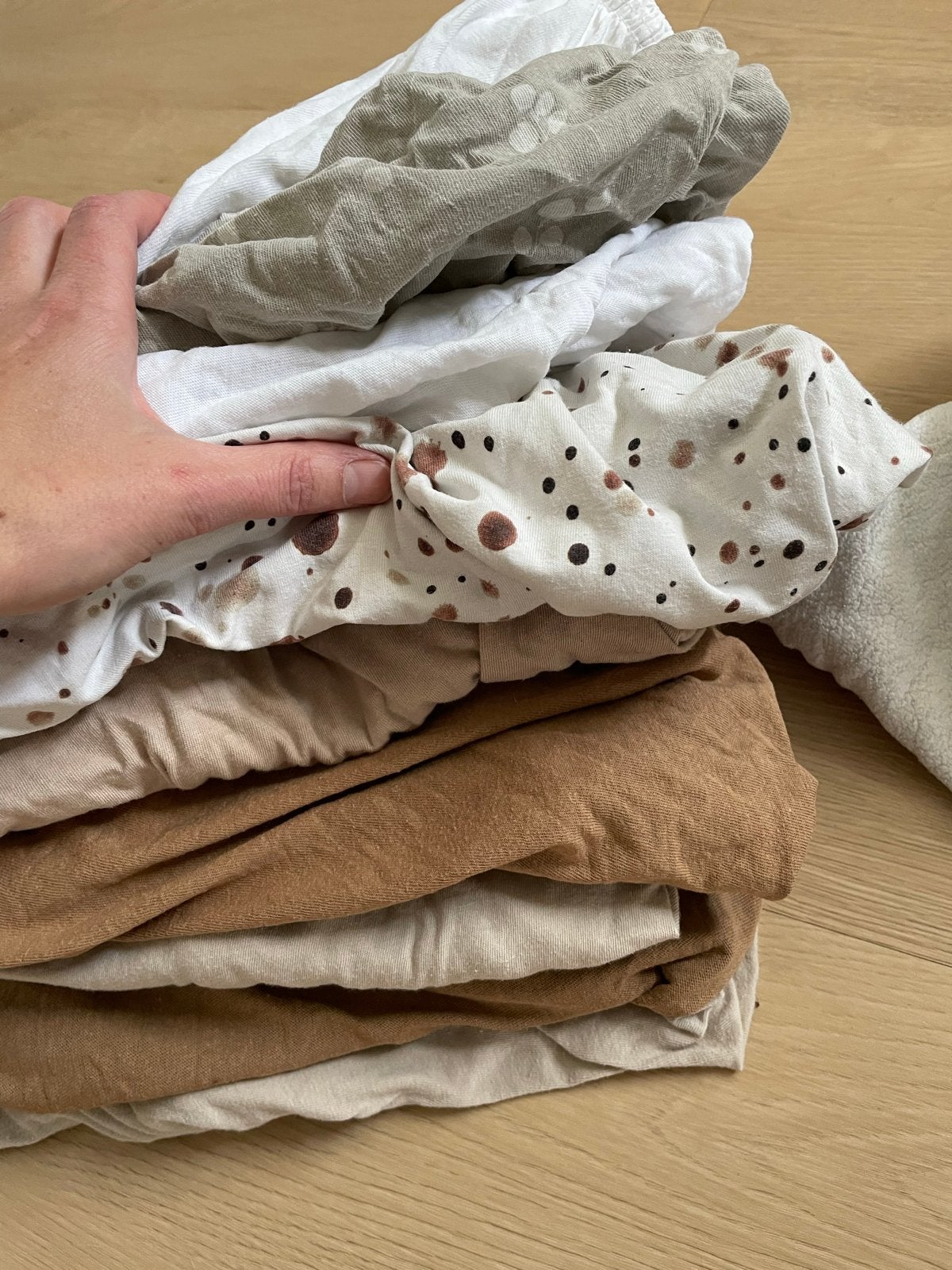 Wieg matras overtrekken en moltons (Meyco), Kinderen en Baby's, Kinderkamer | Beddengoed, Gebruikt, Bruin, Jongetje of Meisje
