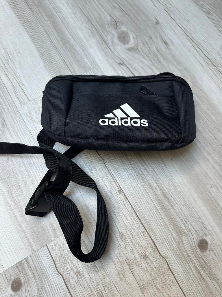 Adidas heuptas, Sieraden, Tassen en Uiterlijk, Ophalen of Verzenden, Nieuw, Zwart