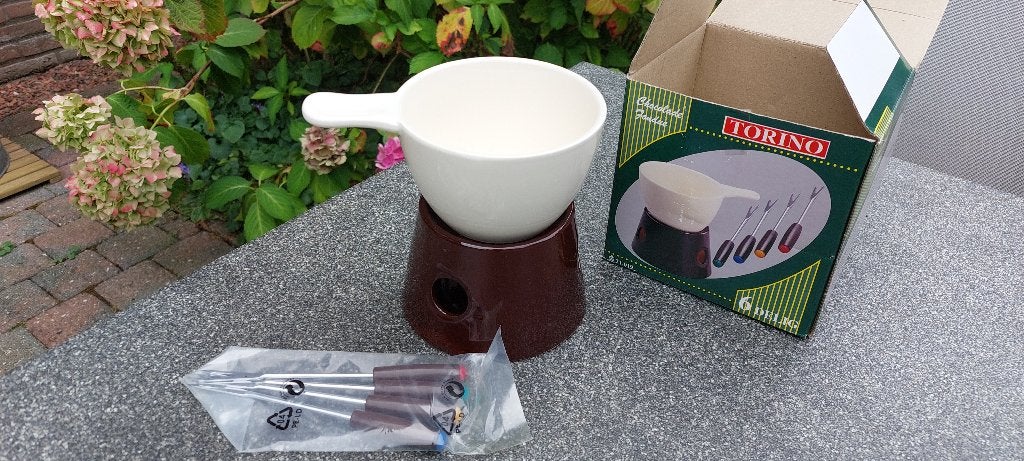Chocolade fondueset van torino aardewerk/steen met 4 vorkjes, Witgoed en Apparatuur, Fonduesets, Ophalen of Verzenden, Nieuw, Waxinelicht
