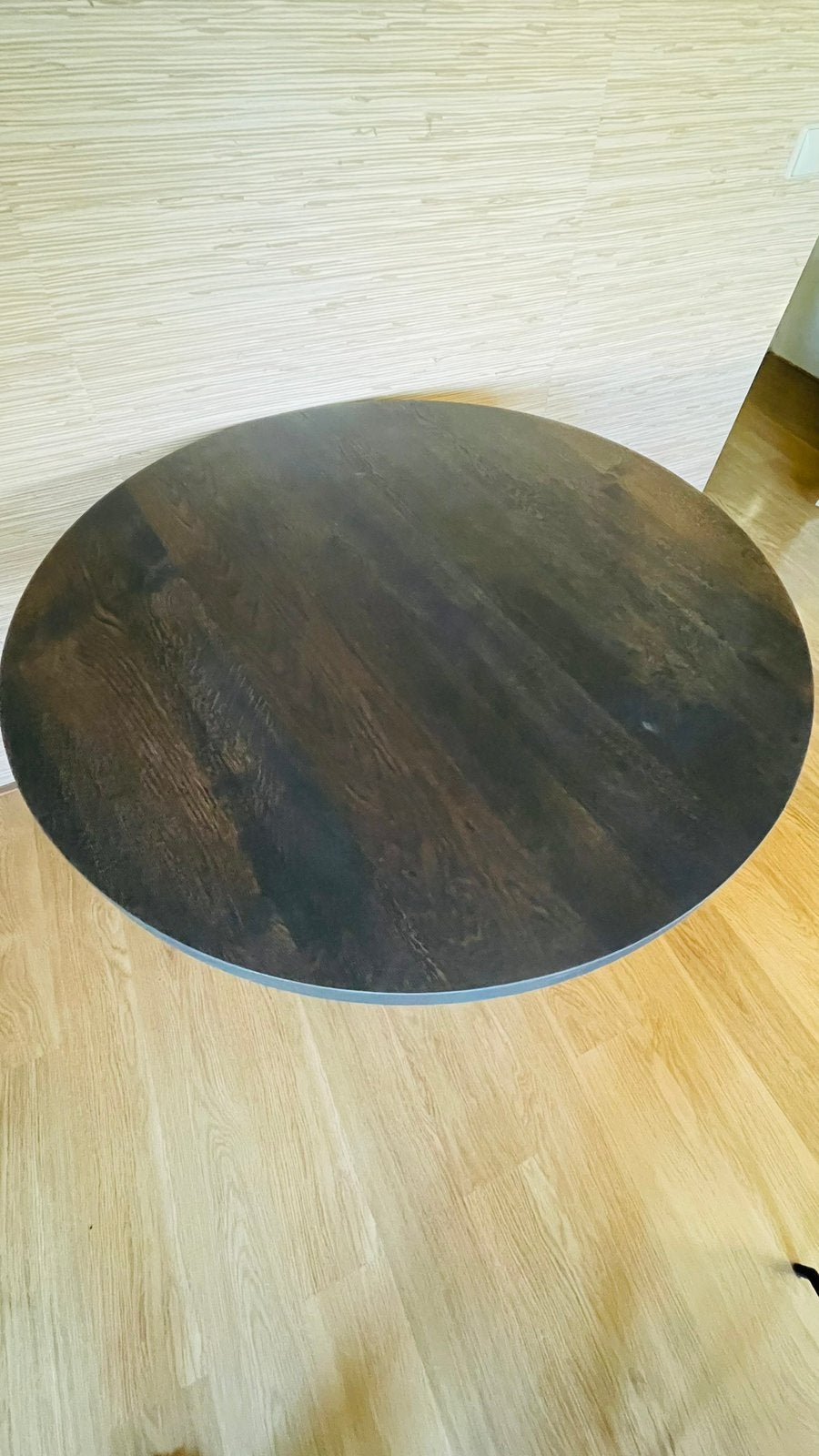 Foto 4 van TABLE DU SUD ronde eettafel 110 cm - eiken Charcoal