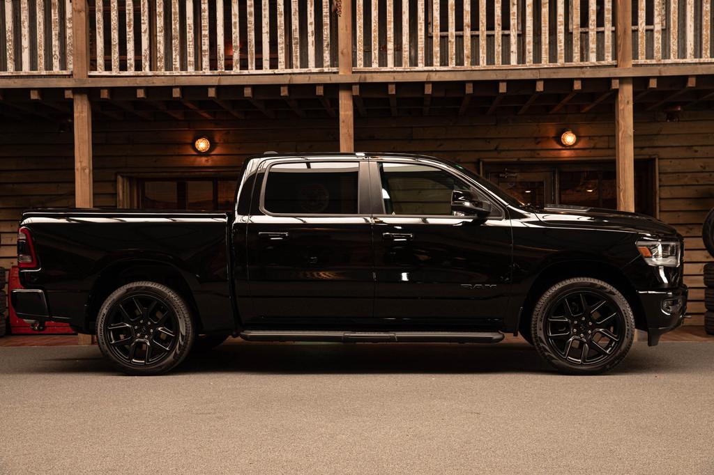 Dodge Ram 1500 5.7 V8 4x4 Crew Cab Laramie | flitsers | luch, Auto's, Dodge, Automaat, Lichtsensor, Gebruikt, 5654 cc