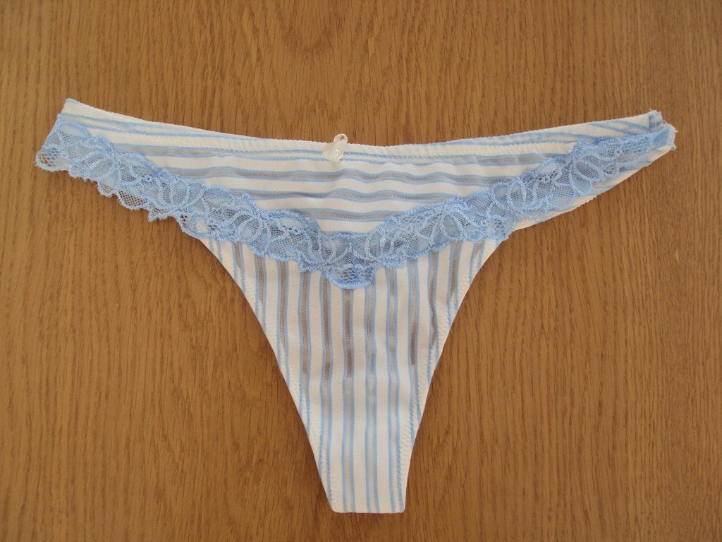 Uitdagende  string, maat 36/38  NIEUW!, Verzenden, Meerkleurig, String
