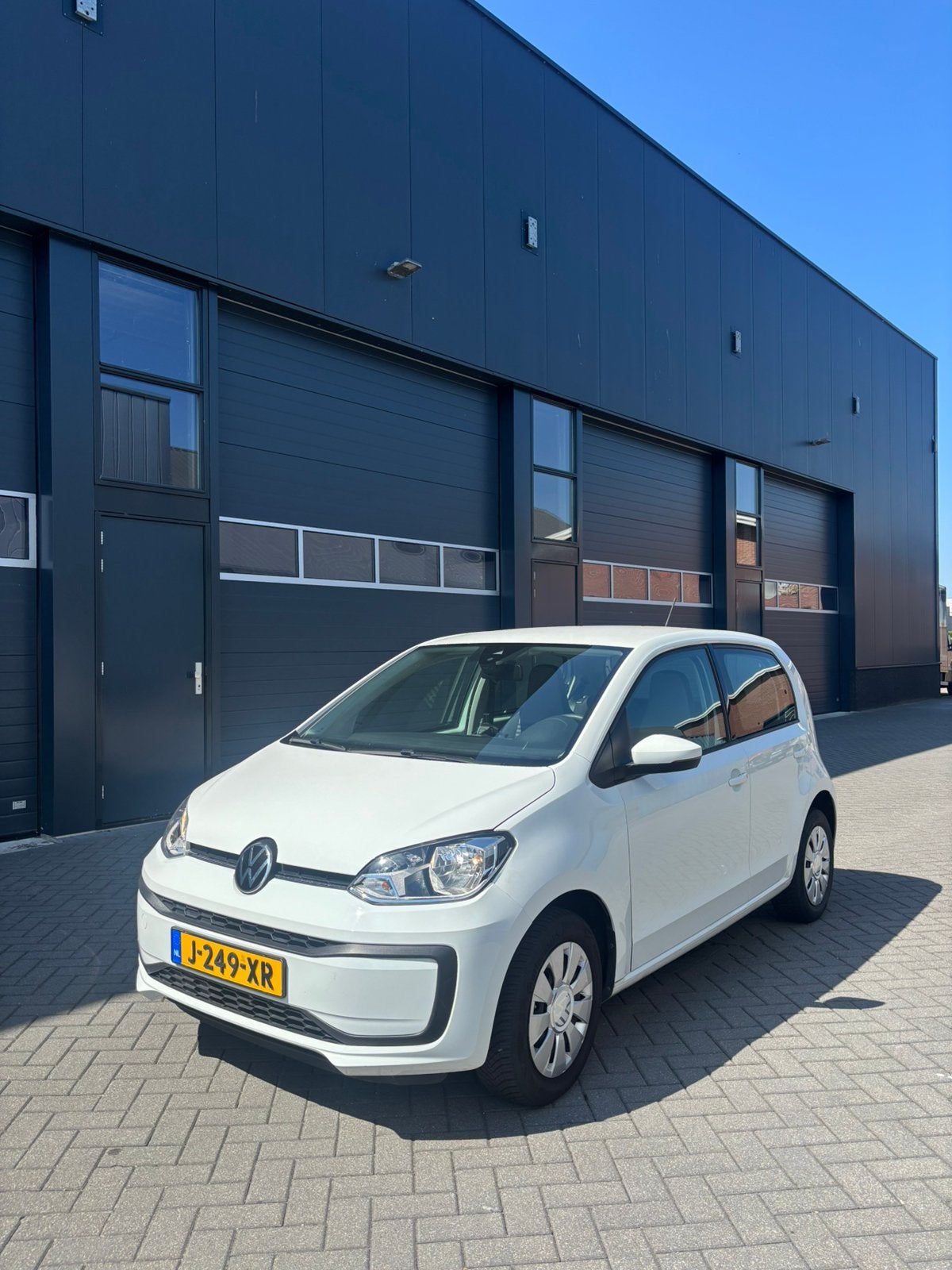 Volkswagen up! 1.0 65PK 5D 2020 Wit, 4 stoelen, Origineel Nederlands, Handgeschakeld, Particulier