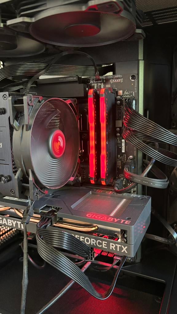Krachtige Gaming PC – i7-14700K / RTX 4060, Computers en Software, Desktop Pc's, Ophalen, Gebruikt, 32 GB, Zelf gebouwde pc