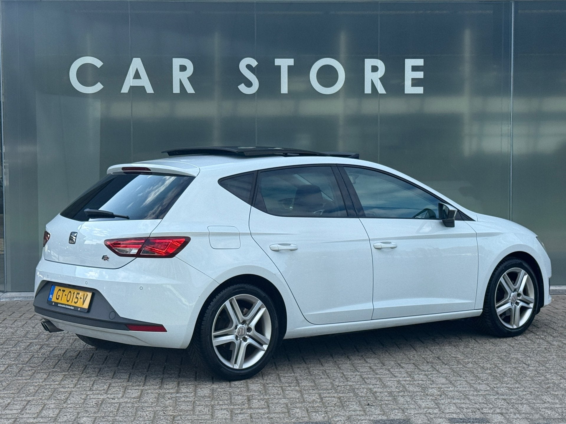 Seat Leon 1.4 TSI 150PK DSG FR Pano|Navi|Camera|Carplay, Auto's, Gebruikt, 4 cilinders, 150 pk, Leon