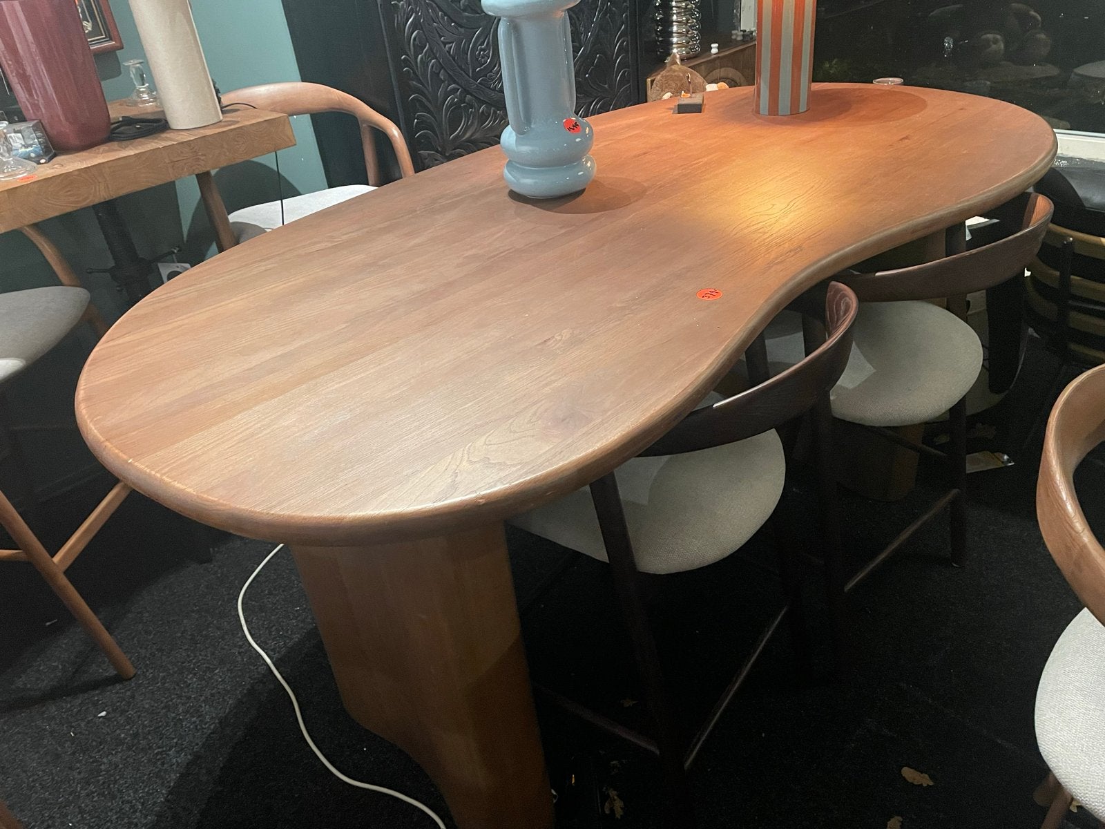 Tafel Josh 250x110 organische vorm massief eiken, Ophalen, 100 tot 150 cm, Eikenhout, Vijf personen of meer