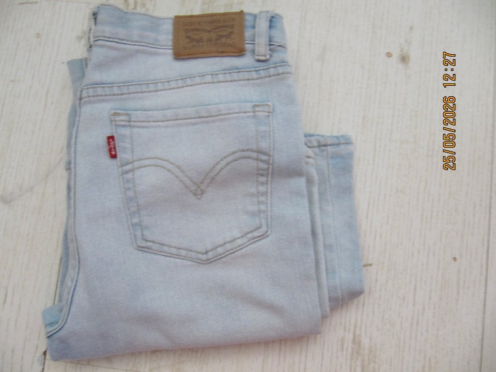 nieuwstaat schitterende levi's jeans 726 flare mt 14A of 36, Jongen of Meisje, Zo goed als nieuw, Levi's, Ophalen