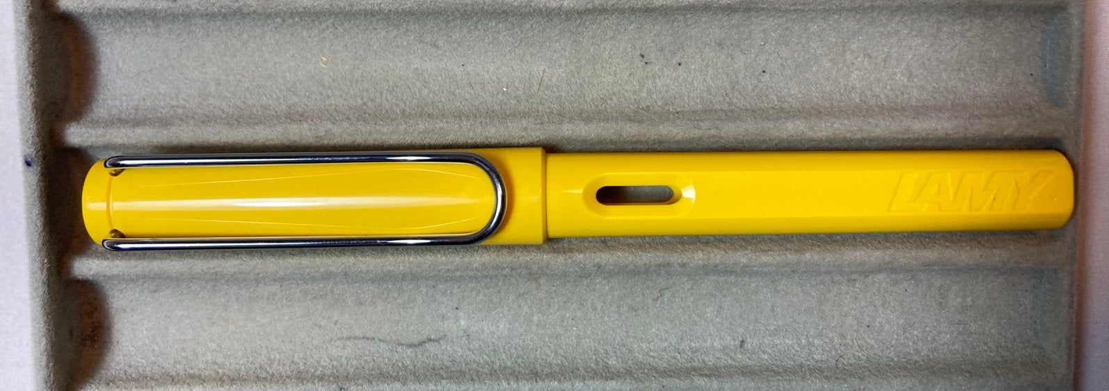 Lamy Safari vulpen geel, Ophalen of Verzenden, Zo goed als nieuw, Vulpen, Overige merken