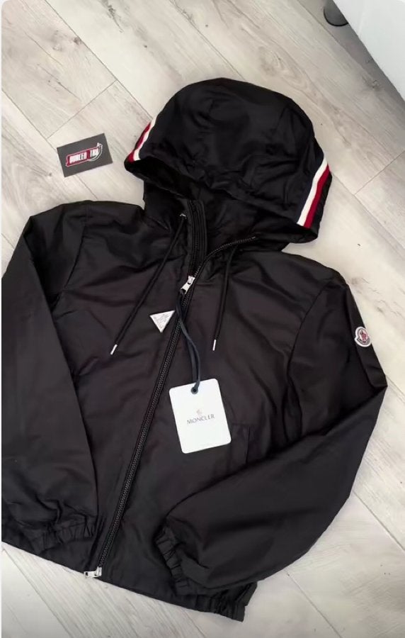Moncler windbreaker - Zo goed als nieuw, Kleding | Heren, Jassen | Zomer, Ophalen of Verzenden, Zo goed als nieuw, Zwart