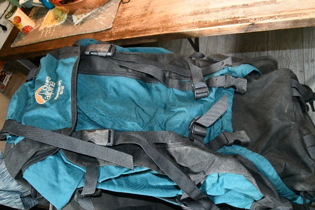 trekkingrugzak met regenhoes en en hoes vliegtuig., Ophalen, Gebruikt, Rugzak