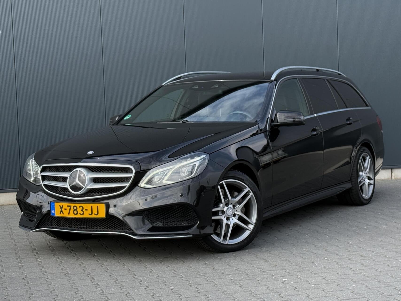 Mercedes-Benz E-klasse Estate 400 AMG-Pakket - Luchtvering -, Auto's, Mercedes-Benz, Automaat, Automatische klimaatregeling, Achterwielaandrijving