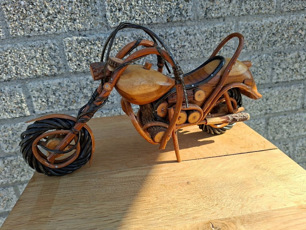 hand gemaakte oltimer houten motor beeld decoratie, Antiek en Kunst, Ophalen of Verzenden, Hout, Houtsnijwerk