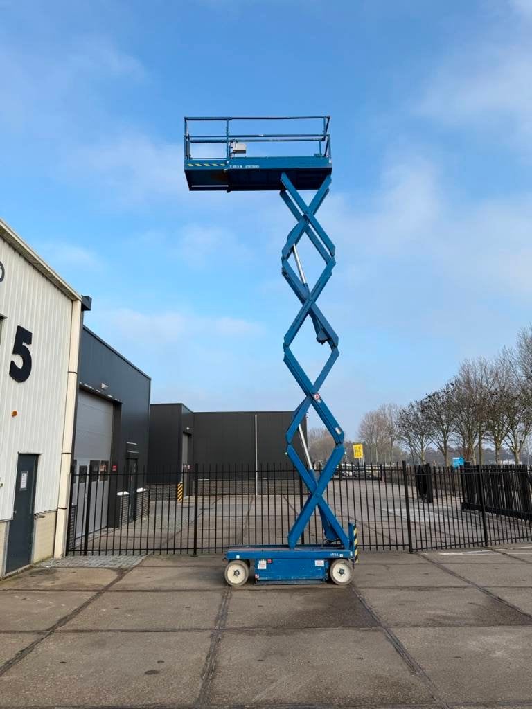 Foto 13 van Skyjack SJ 3226 Schaar hoogwerker 10 meter (bj 2015)