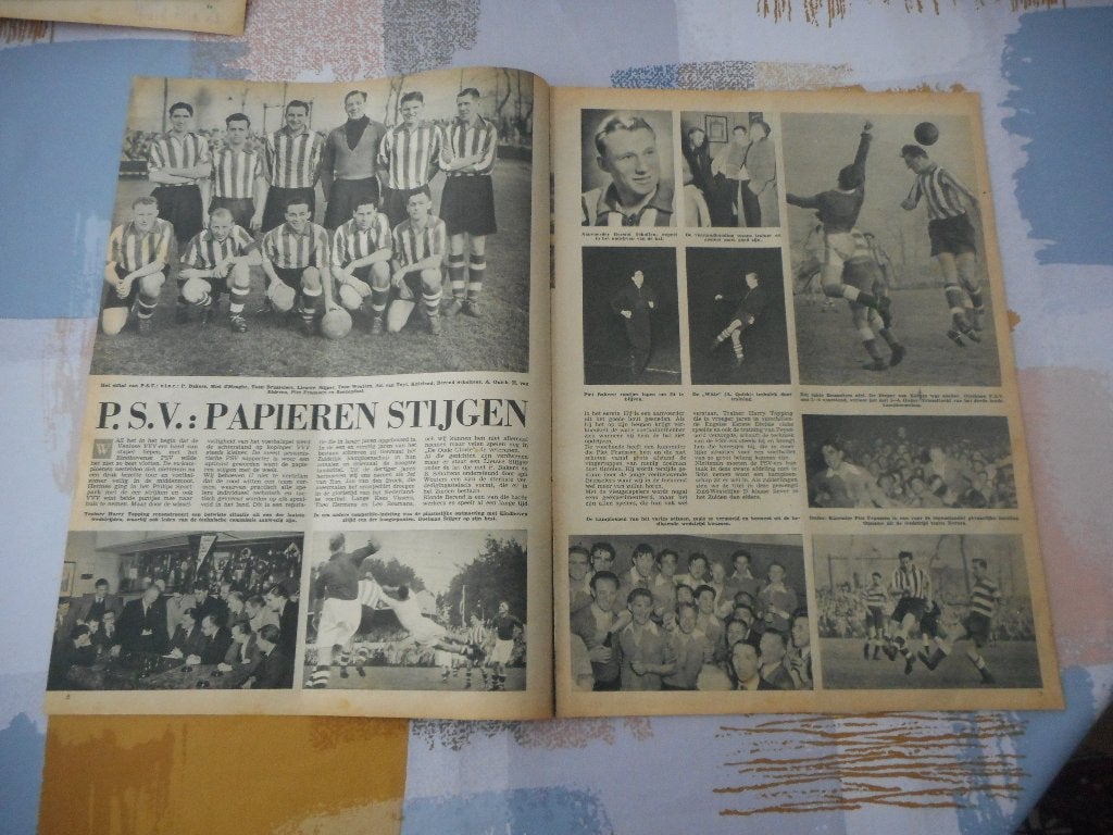 Voetbal. PSV. Papieren stijgen. 1952., Verzamelen, Ophalen of Verzenden, 1940 tot 1960, Nederland, Knipsel(s)