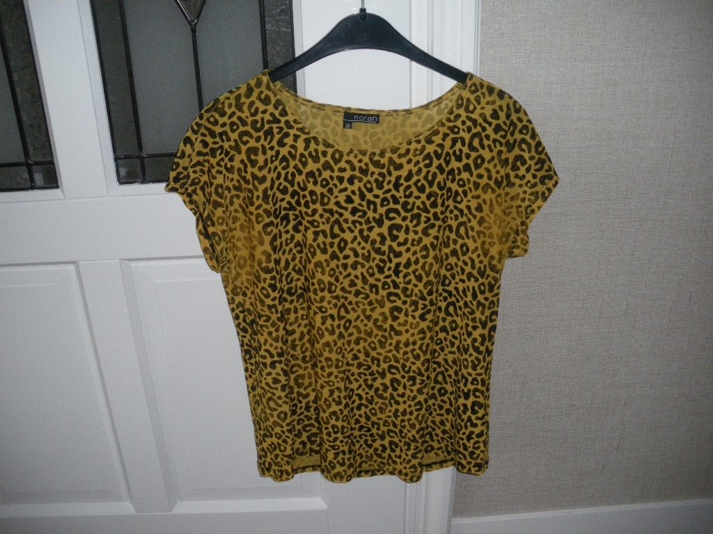 nieuw leuk oker geel zwart zomer shirt norah maat 38, Ophalen of Verzenden, Nieuw, Maat 38/40 (M), Overige kleuren