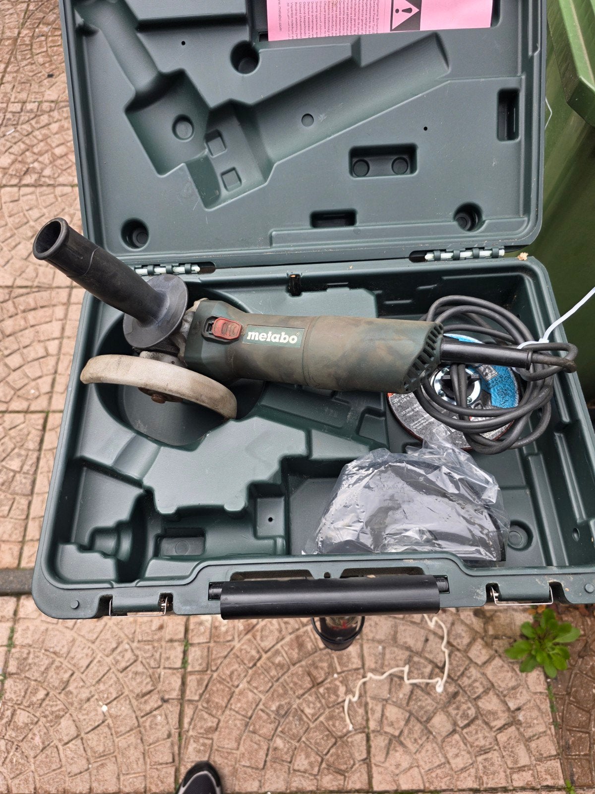 Metabo haakse slijper in koffer - Gebruikt, Ophalen of Verzenden, Gebruikt, 700 tot 1000 watt, Haakse handslijpmachine