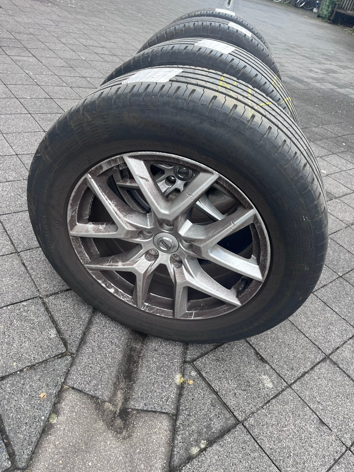 18” Volvo lichtmetalen velgen met zomerbanden, Ophalen, 18 inch, 235 mm, Zomerbanden