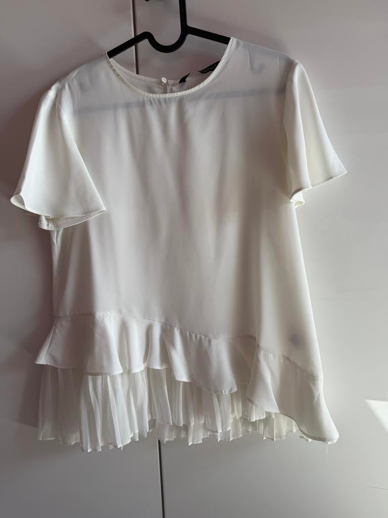 Zara witte top met ruches en korte mouwen, Ophalen of Verzenden, Zo goed als nieuw, Wit, Korte mouw