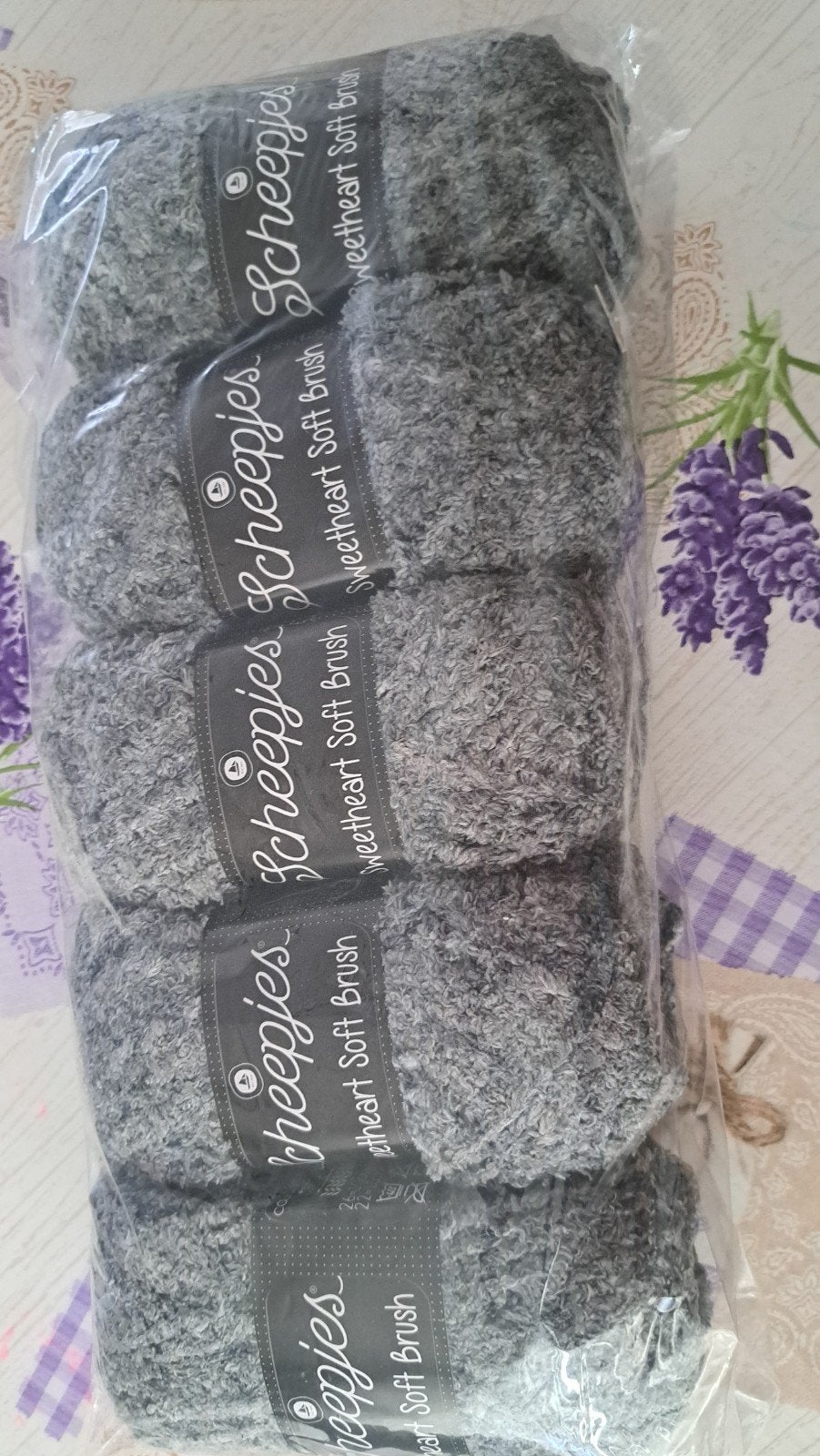 Pakket Scheepjes Sweetheart Soft Brush  - 5 bollen grijs, Hobby en Vrije tijd, Breien en Haken, Ophalen of Verzenden, Nieuw, Breien of Haken